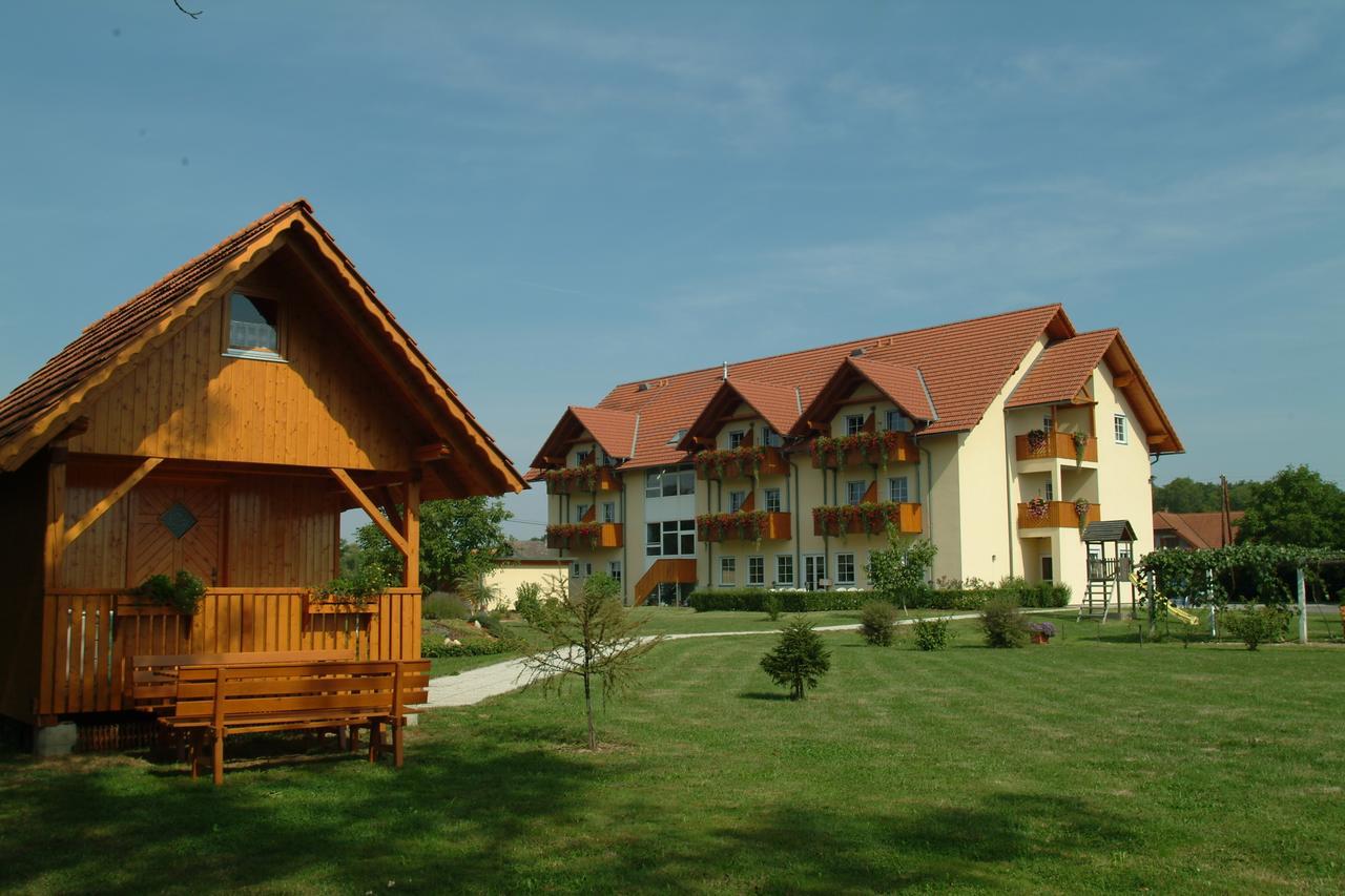Radhotel Schischek Oberpurkla Exterior foto