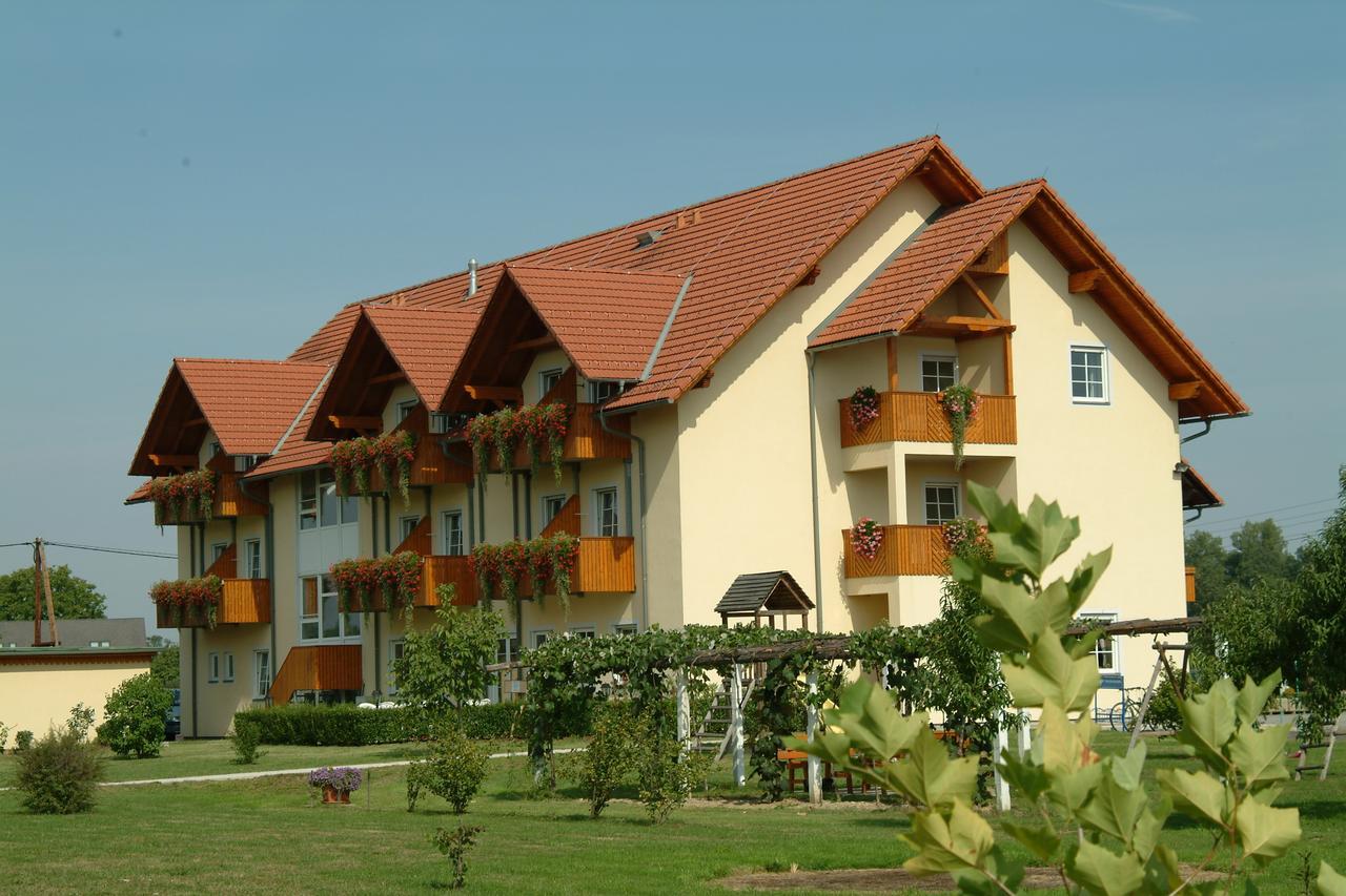 Radhotel Schischek Oberpurkla Exterior foto